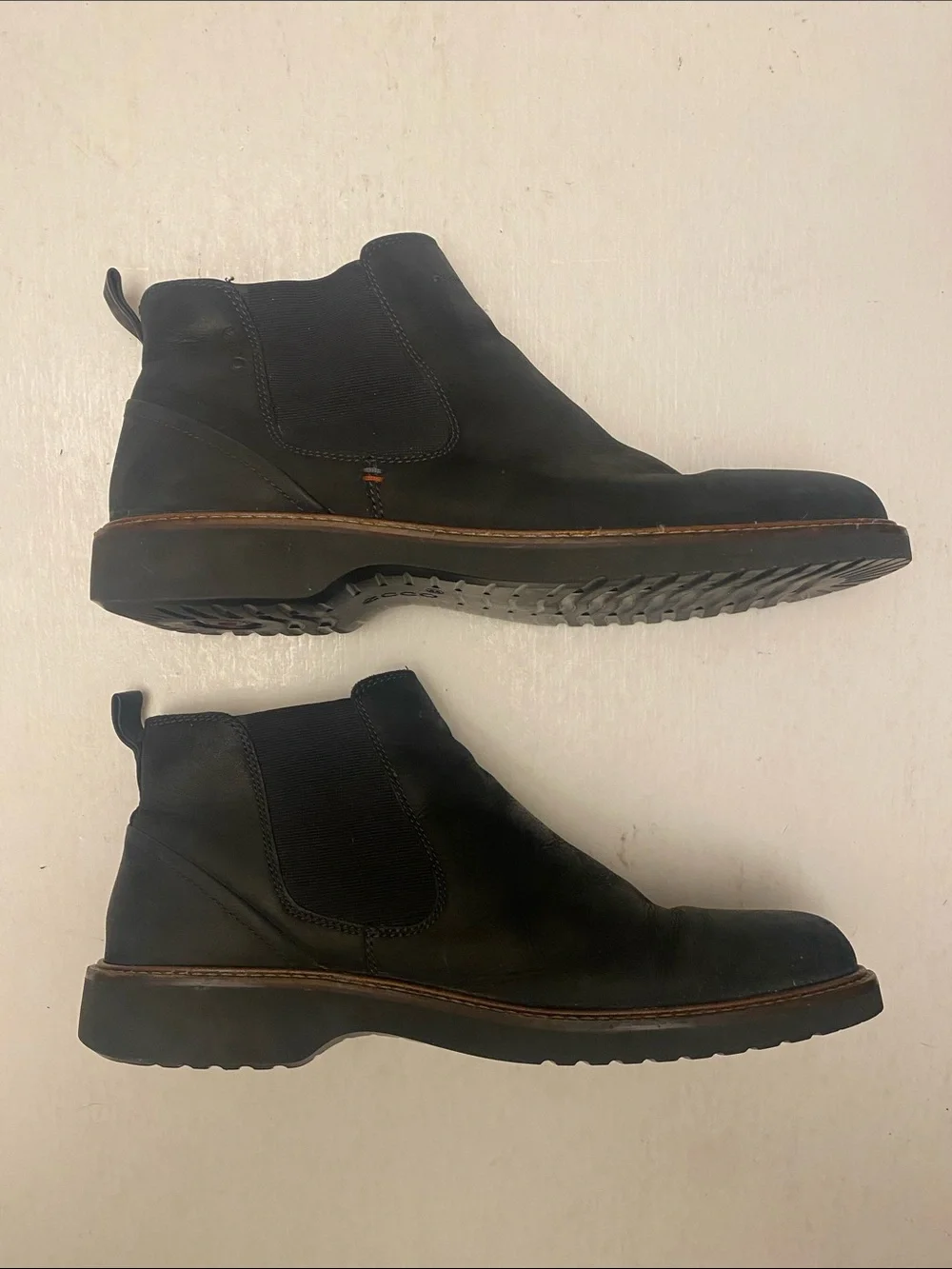 Ecco Men's Black Leather Chelsea Boots Shock Point Pull On Men’s Size 44 or 11US